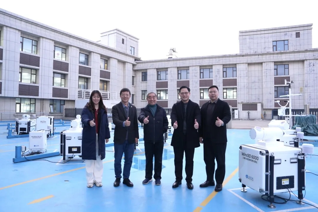 中国海洋大学原校长吴德星一行莅临镭测创芯调研指导